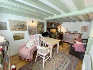 Teddy Bear Cottage- click for photo gallery
